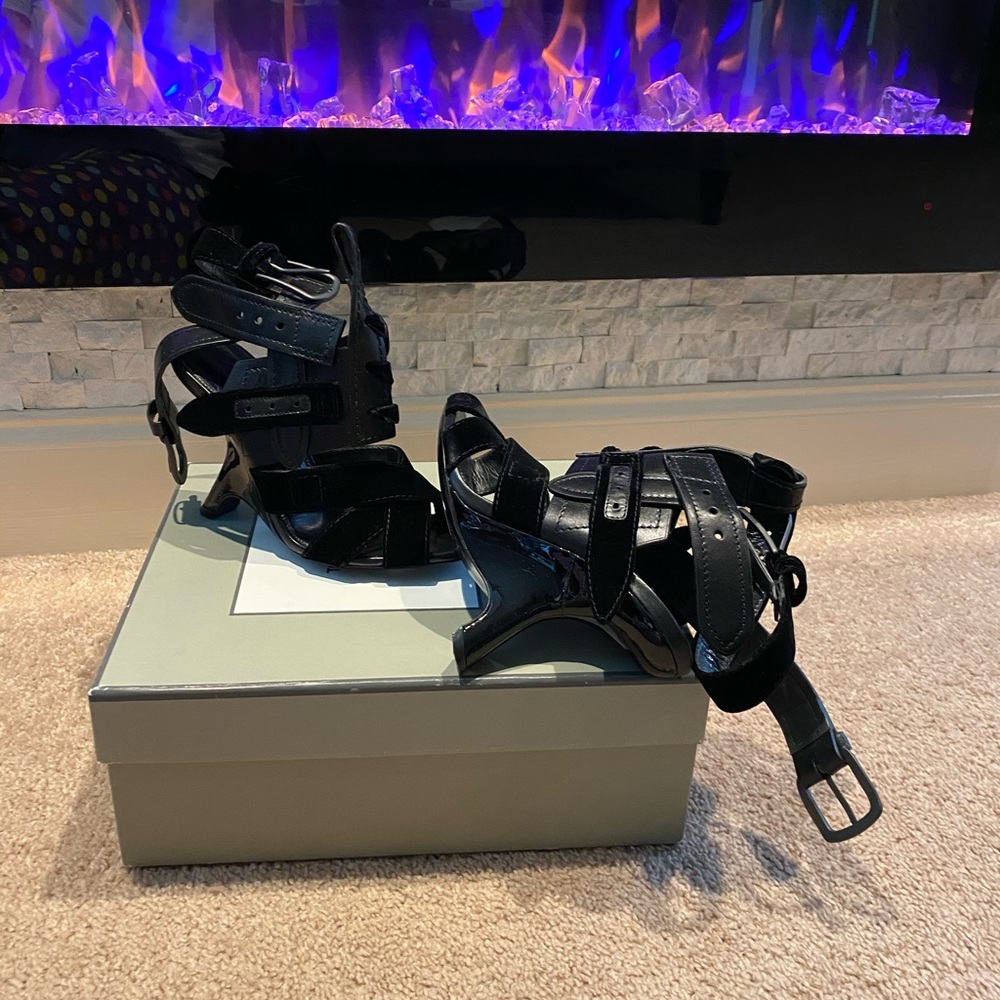 Tom Ford wedge